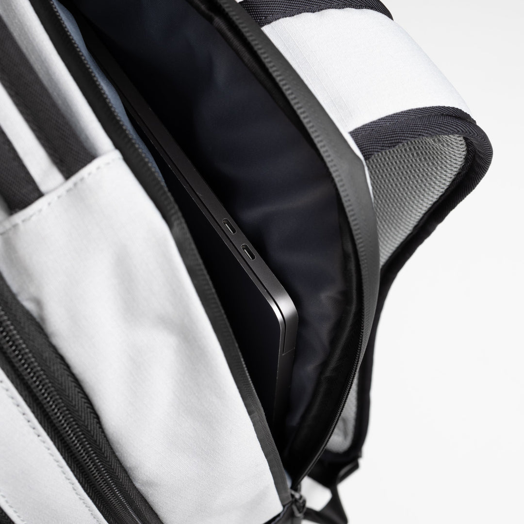 Arizona A2 Backpack - Moon Gray
